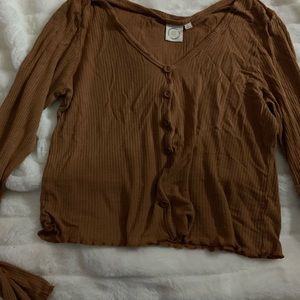 long sleeve crop top